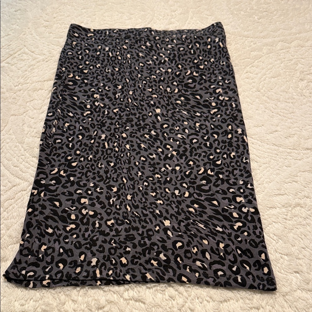 Apt. 9 Leopard Print Pencil Skirt in Black, Gray and Cream